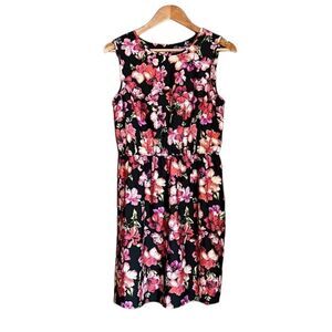 3 for $30! Jolie floral pattern dress. Size 4